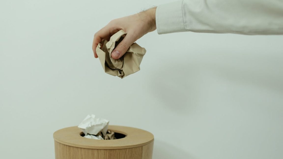 Ontdek de gemakken van container huren in Breda